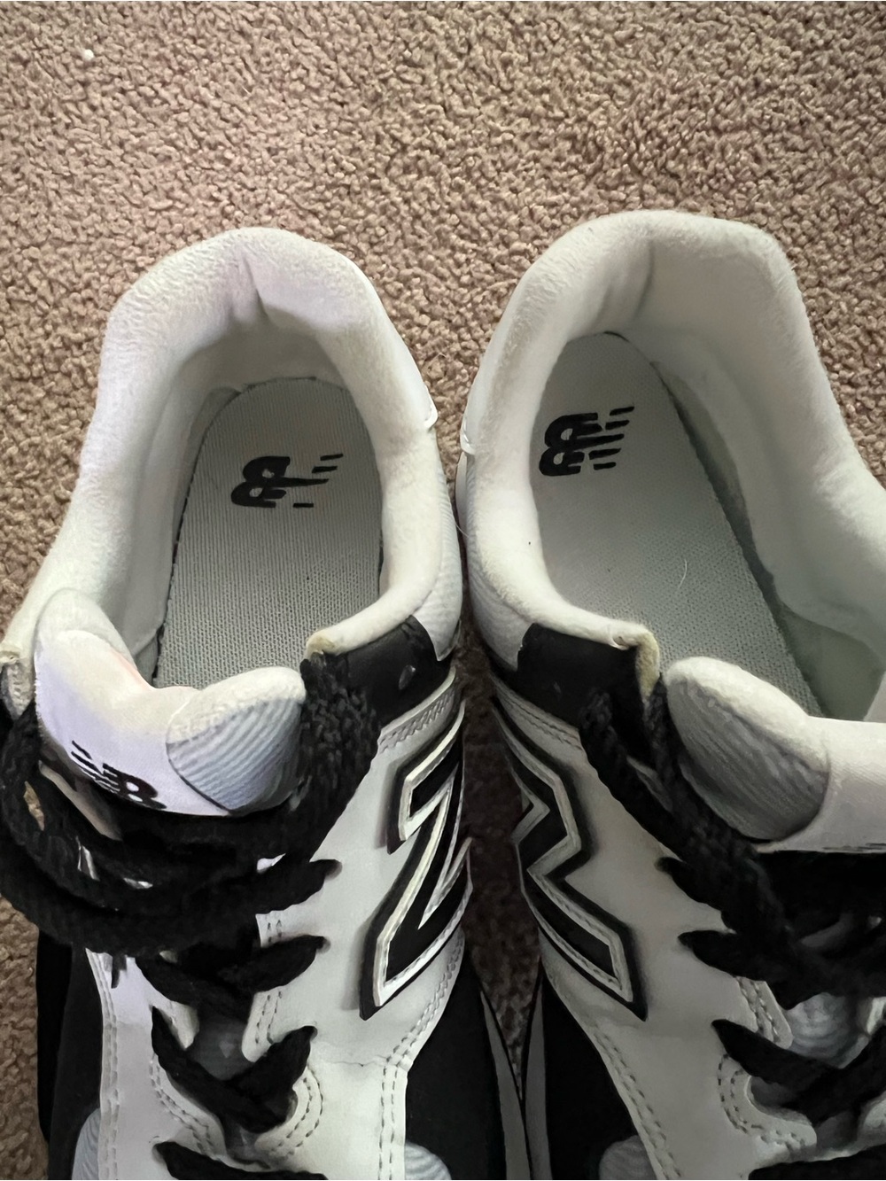 New balance sneakers - Picture 8 of 9